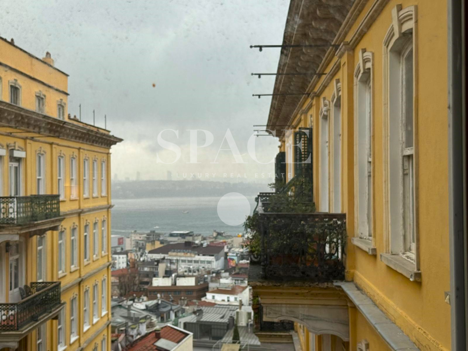 Galata Doğan Apartmanı